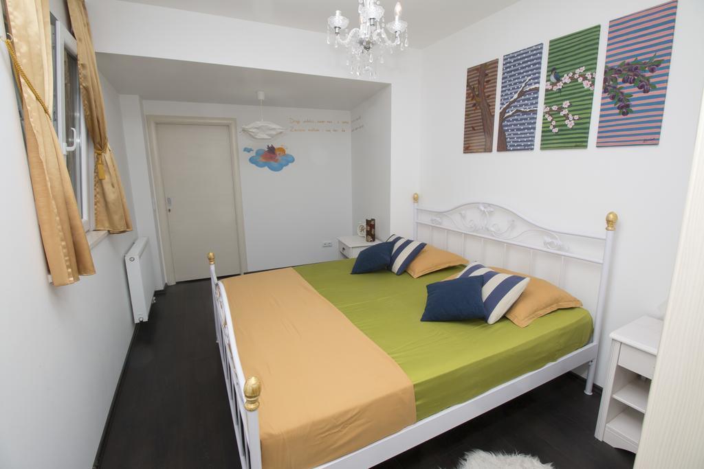 Apartment Mate โอมิช ภายนอก รูปภาพ