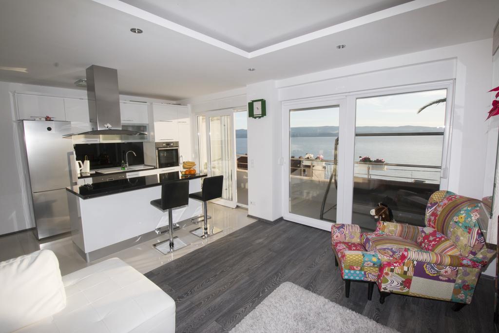 Apartment Mate โอมิช ภายนอก รูปภาพ